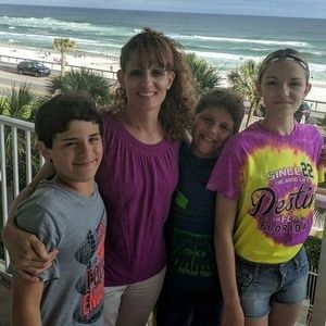 Meet your Posher, Gina